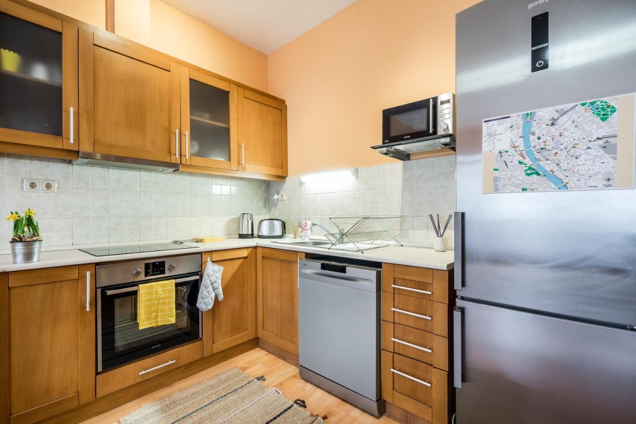 Central Premier Apartment บูดาเปสต์ ภายนอก รูปภาพ