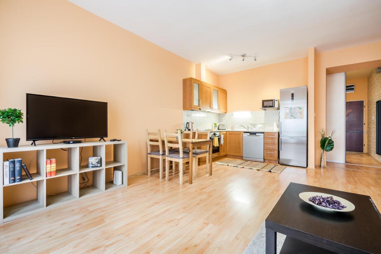 Central Premier Apartment บูดาเปสต์ ภายนอก รูปภาพ